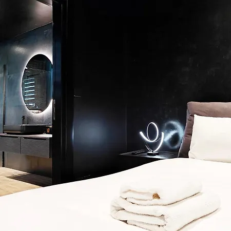 Black Diamond Apartment