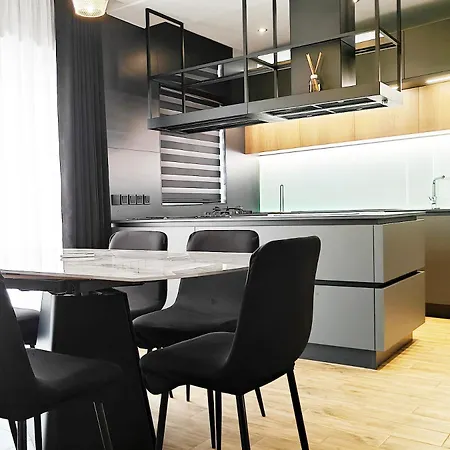 Black Diamond Apartment Zabbar